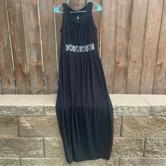 Nic&Dom Black floor Length Sleeveless Dress with Jeweled waist Size Medium - Picture 1 of 9